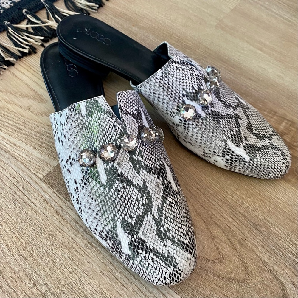 LOGO Lori Goldstein Snake Print Leather Mules | NWOT | Size 9M - Picture 2 of 8